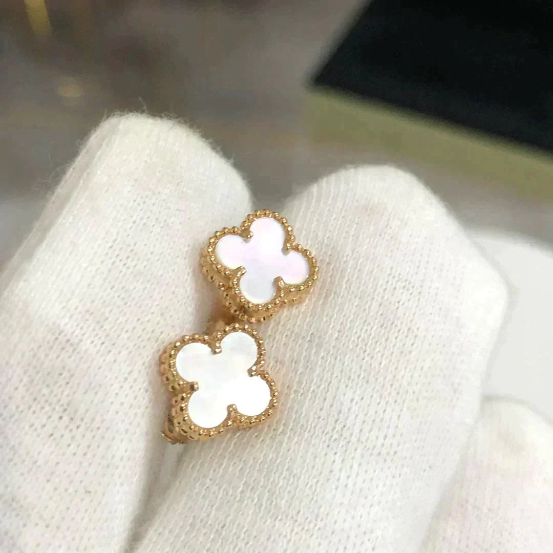 VCA CLOVER MINI 9.5MM WHITE MOP EARRINGS