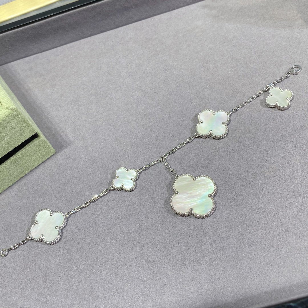 VCA CLOVER 5 MOTIF WHITE MOP SILVER BRACELET