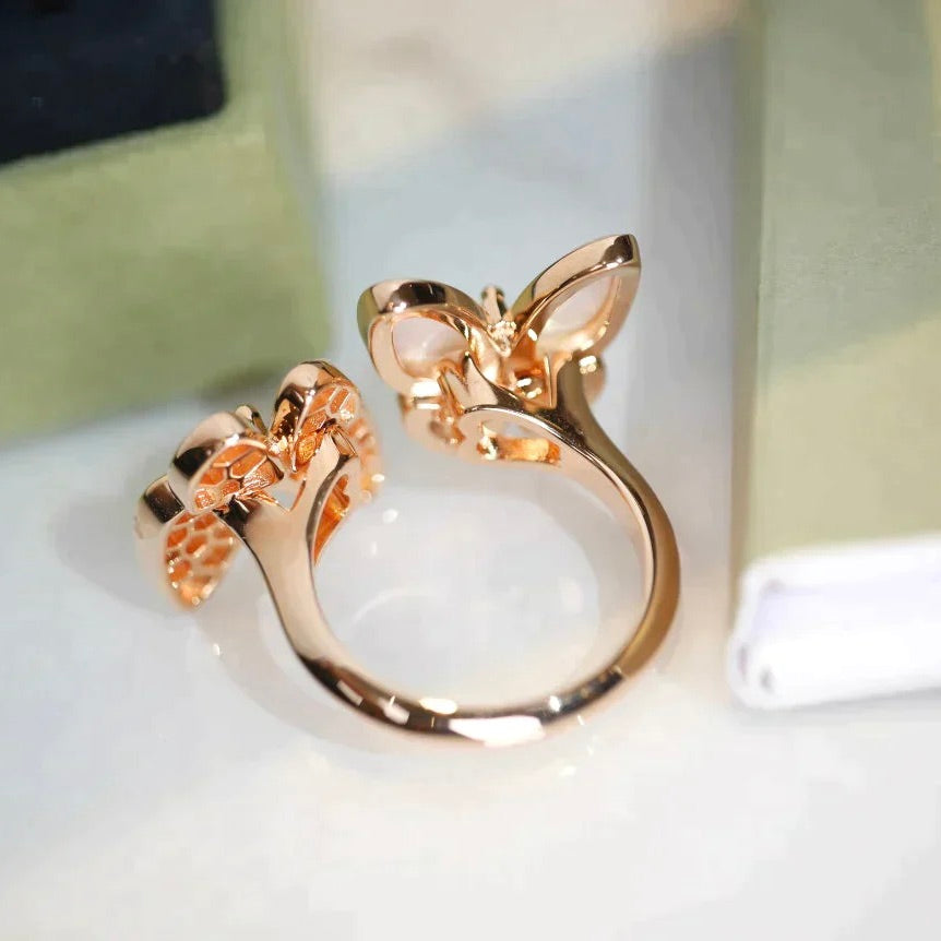 VCA TWIN BUTTERFLY DIAMOND MOP RING